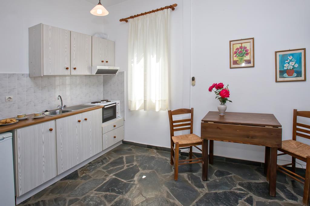 Parathyro Sto Aigaio 1 Tinos Exterior photo