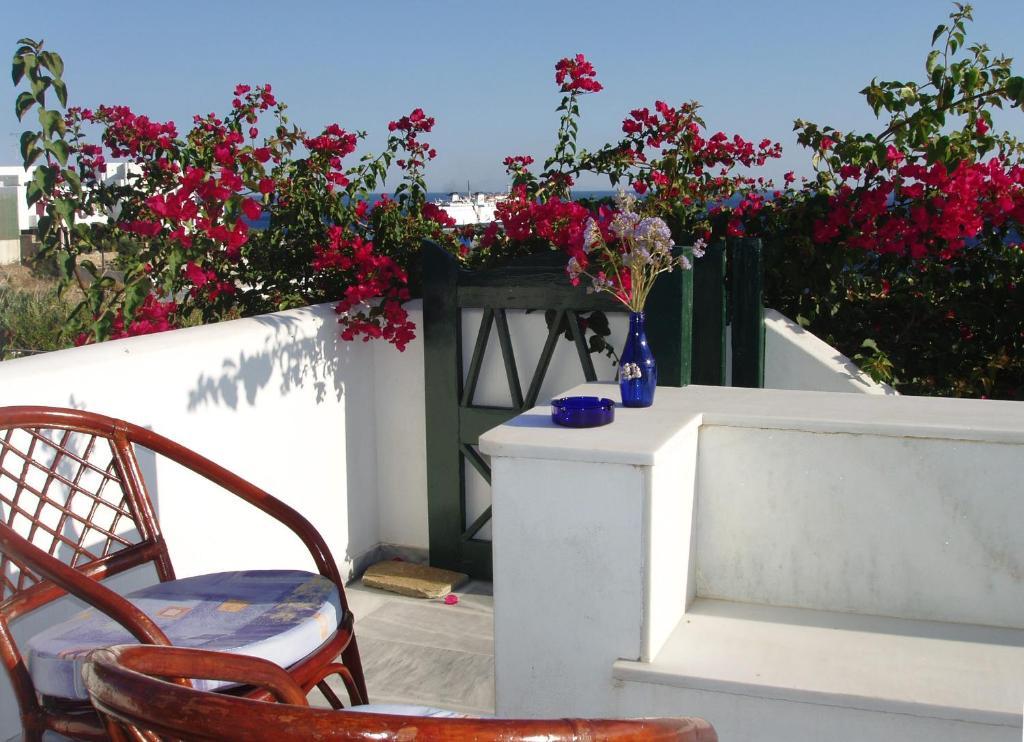 Parathyro Sto Aigaio 1 Tinos Room photo